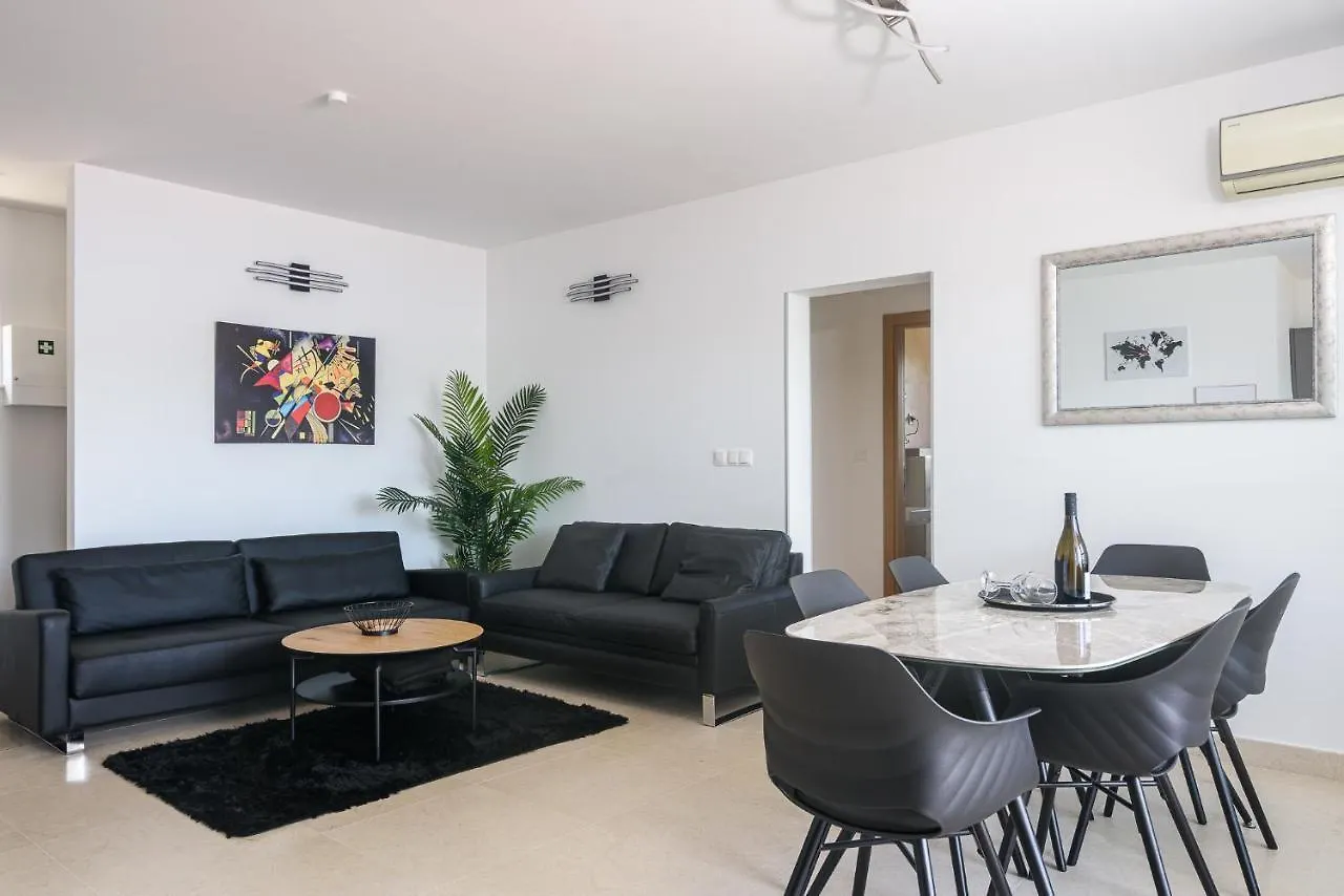 L&L Luxury Apartment 1 Donji Okrug  Croatia