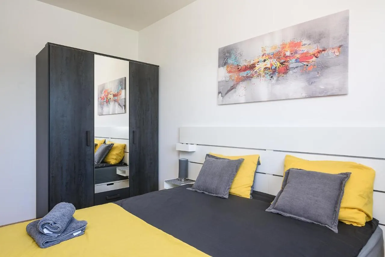 L&L Luxury Apartment 1 Donji Okrug  Donji Okrug (Ciovo)